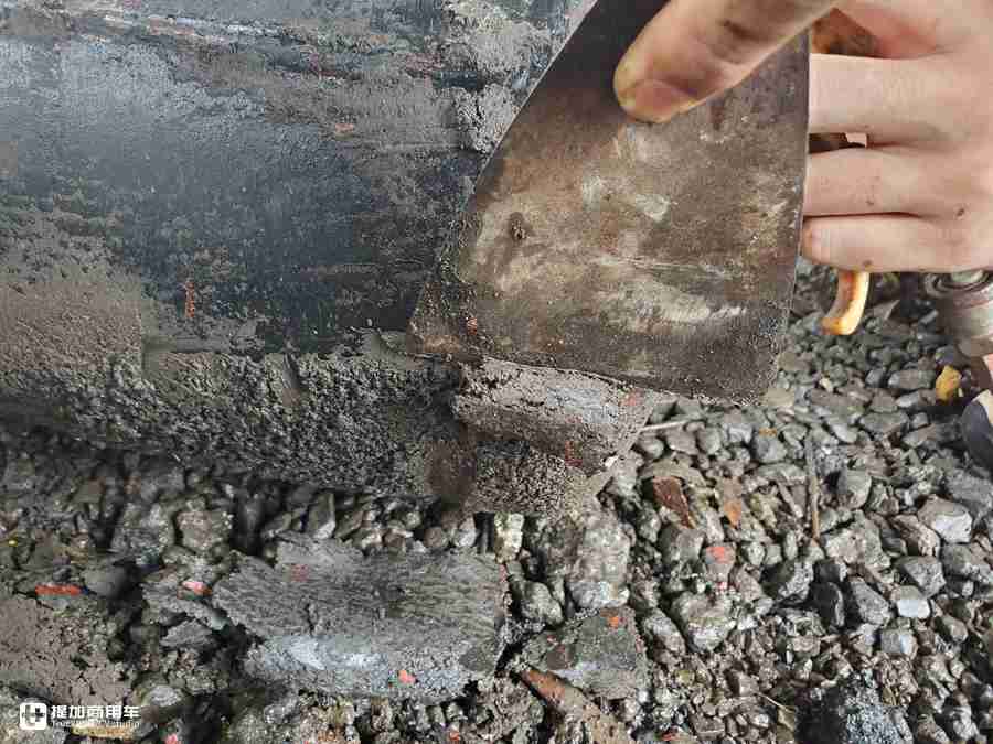 起死回生,全程记录大咖翻新80年代的东德依发卡车,过程涨知识 - 第32张 - 提加商用车网 起死回生,全程记录大咖翻新80年代的东德依发卡车,过程涨知识 - 第32张