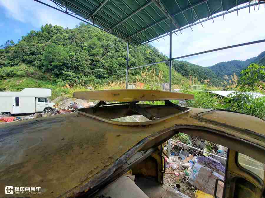 历时19天大咖翻新东德依发老卡车,第二集来了,成品惊艳所有人 - 第7张 - 提加商用车网 历时19天大咖翻新东德依发老卡车,第二集来了,成品惊艳所有人 - 第7张