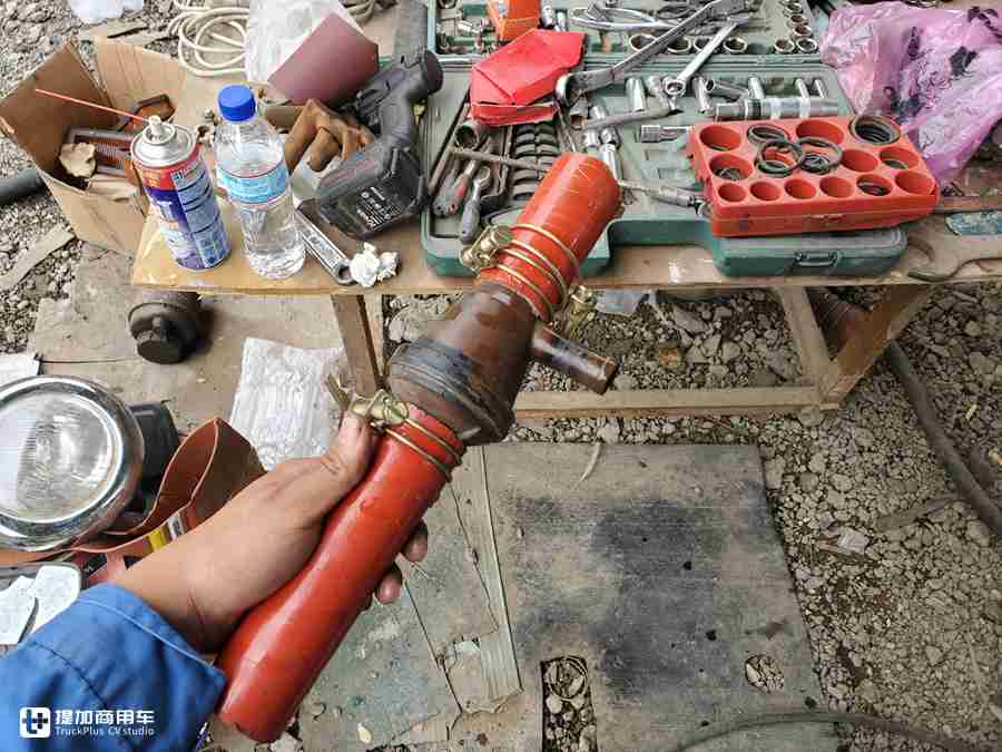 历时19天大咖翻新东德依发老卡车,第二集来了,成品惊艳所有人 - 第31张 - 提加商用车网 历时19天大咖翻新东德依发老卡车,第二集来了,成品惊艳所有人 - 第31张