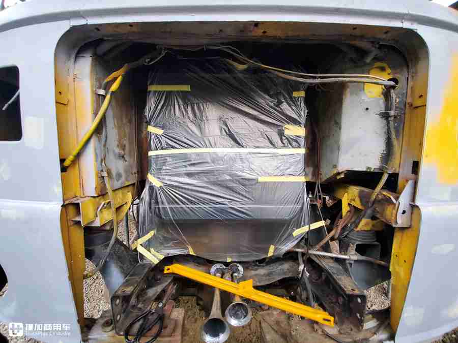 历时19天大咖翻新东德依发老卡车,第二集来了,成品惊艳所有人 - 第33张 - 提加商用车网 历时19天大咖翻新东德依发老卡车,第二集来了,成品惊艳所有人 - 第33张