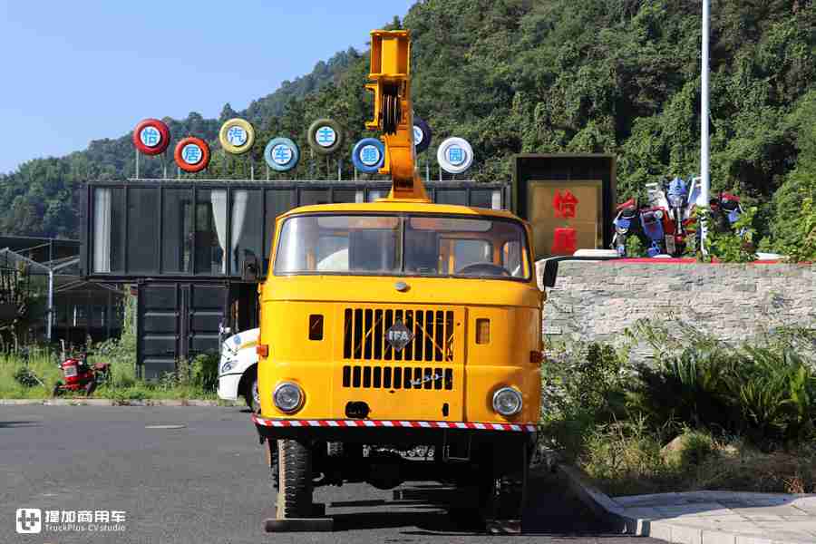 历时19天大咖翻新东德依发老卡车,第二集来了,成品惊艳所有人 - 第77张 - 提加商用车网 历时19天大咖翻新东德依发老卡车,第二集来了,成品惊艳所有人 - 第77张