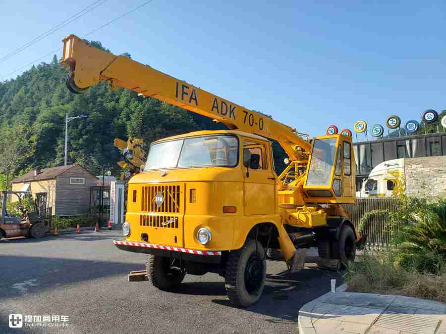 历时19天大咖翻新东德依发老卡车,第二集来了,成品惊艳所有人 - 第78张 - 提加商用车网 历时19天大咖翻新东德依发老卡车,第二集来了,成品惊艳所有人 - 第78张