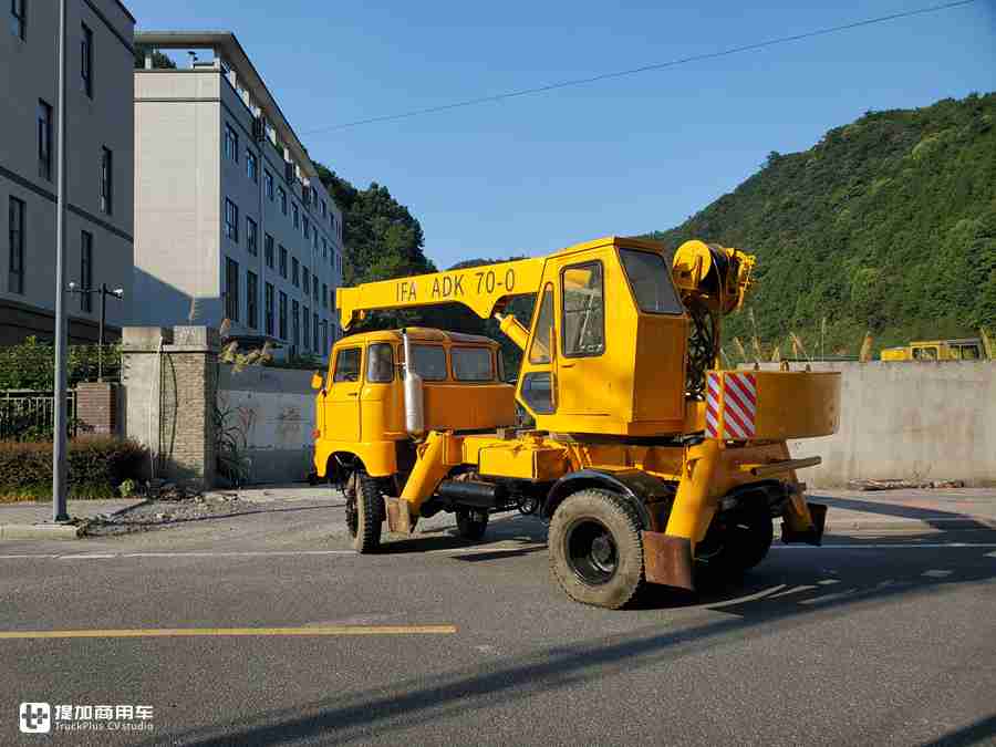 历时19天大咖翻新东德依发老卡车,第二集来了,成品惊艳所有人 - 第86张 - 提加商用车网 历时19天大咖翻新东德依发老卡车,第二集来了,成品惊艳所有人 - 第86张