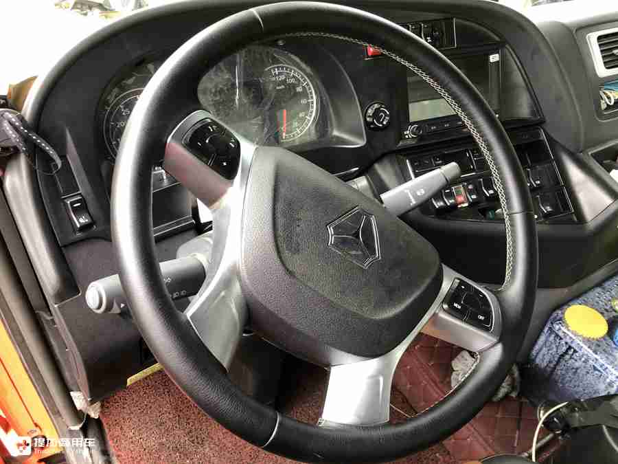 如今的行情下你会选择高端重卡吗？花45万买了高配汕德卡，车主说主要开着舒心 - 第11张