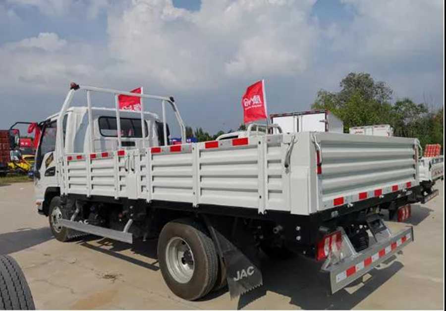 国六时代,轻卡到底该怎么选?康铃J5城配钢铁侠告诉您 - 第2张 - 提加商用车网 国六时代,轻卡到底该怎么选?康铃J5城配钢铁侠告诉您 - 第2张