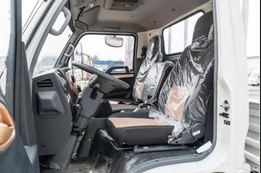 国六时代,轻卡到底该怎么选?康铃J5城配钢铁侠告诉您 - 第3张 - 提加商用车网 国六时代,轻卡到底该怎么选?康铃J5城配钢铁侠告诉您 - 第3张