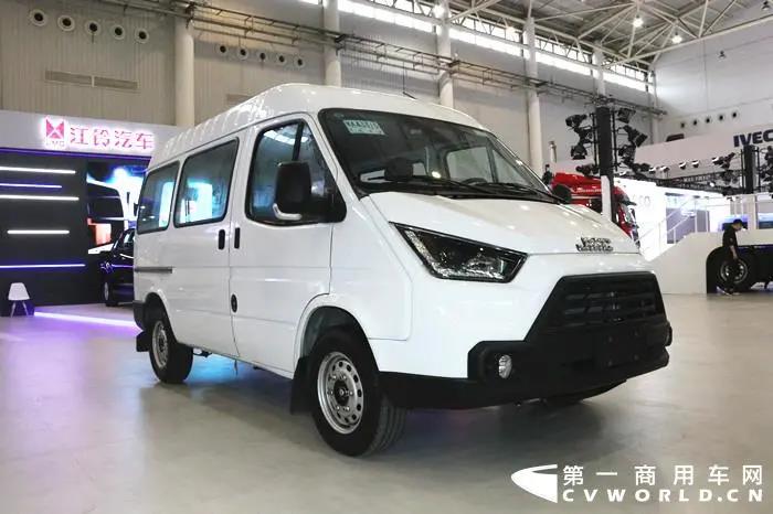 江铃8月销量出炉,重卡涨1286% 轻卡涨21% 皮卡近6000辆 - 第4张 - 提加商用车网 江铃8月销量出炉,重卡涨1286% 轻卡涨21% 皮卡近6000辆 - 第4张