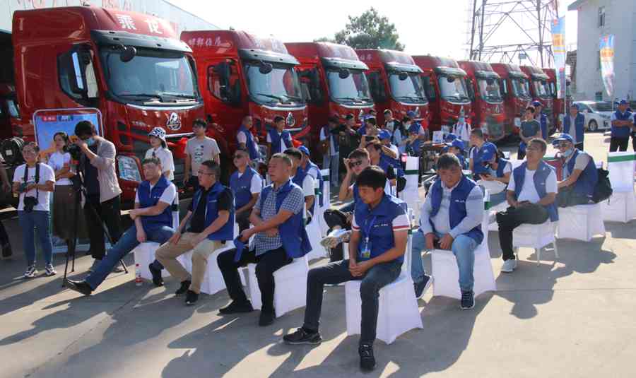 草原天路 乘龙征途!乘龙H7 3.0  800公里长测体验之旅圆满落幕! - 第3张 - 提加商用车网 草原天路 乘龙征途!乘龙H7 3.0  800公里长测体验之旅圆满落幕! - 第3张