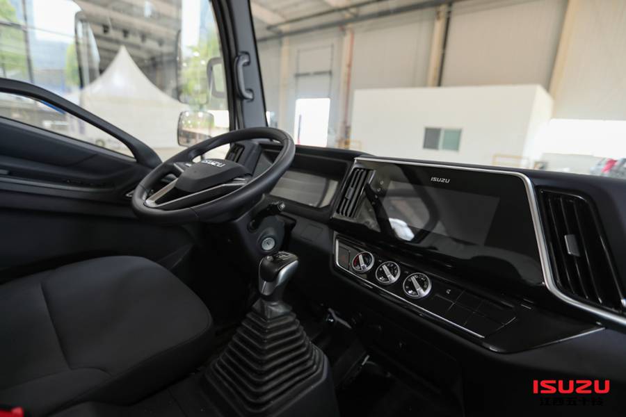 经济耐用,舒适可靠 江西五十铃翼放EC轻卡抢先看 - 第5张 - 提加商用车网 经济耐用,舒适可靠 江西五十铃翼放EC轻卡抢先看 - 第5张