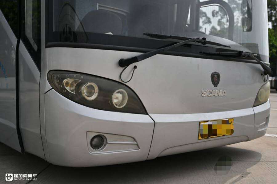 座椅比沙发舒适,能唱卡拉OK?十年前的斯堪尼亚豪华国产客车实拍 - 第3张 - 提加商用车网 座椅比沙发舒适,能唱卡拉OK?十年前的斯堪尼亚豪华国产客车实拍 - 第3张