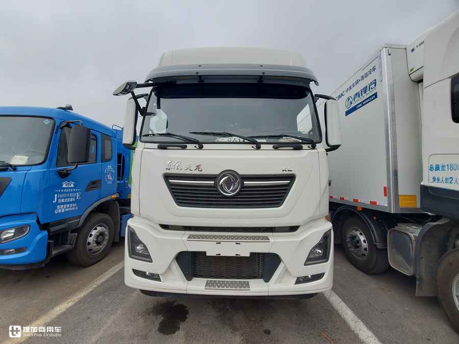东风天龙KL冷链载货车实拍,看完车辆配置,才知道冷链运输为何都用它 - 第2张 - 提加商用车网 东风天龙KL冷链载货车实拍,看完车辆配置,才知道冷链运输为何都用它 - 第2张