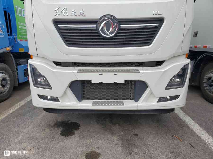 东风天龙KL冷链载货车实拍,看完车辆配置,才知道冷链运输为何都用它 - 第4张 - 提加商用车网 东风天龙KL冷链载货车实拍,看完车辆配置,才知道冷链运输为何都用它 - 第4张