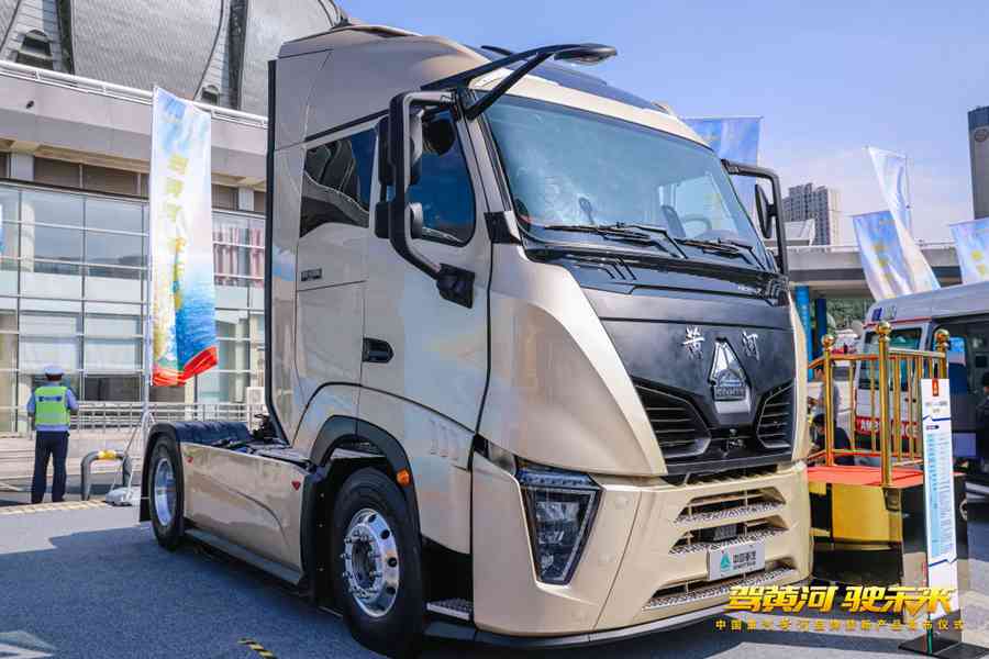 新“黄河”奔腾而来 ,中国重汽再谱民族品牌传奇 - 第3张 - 提加商用车网 新“黄河”奔腾而来 ,中国重汽再谱民族品牌传奇 - 第3张