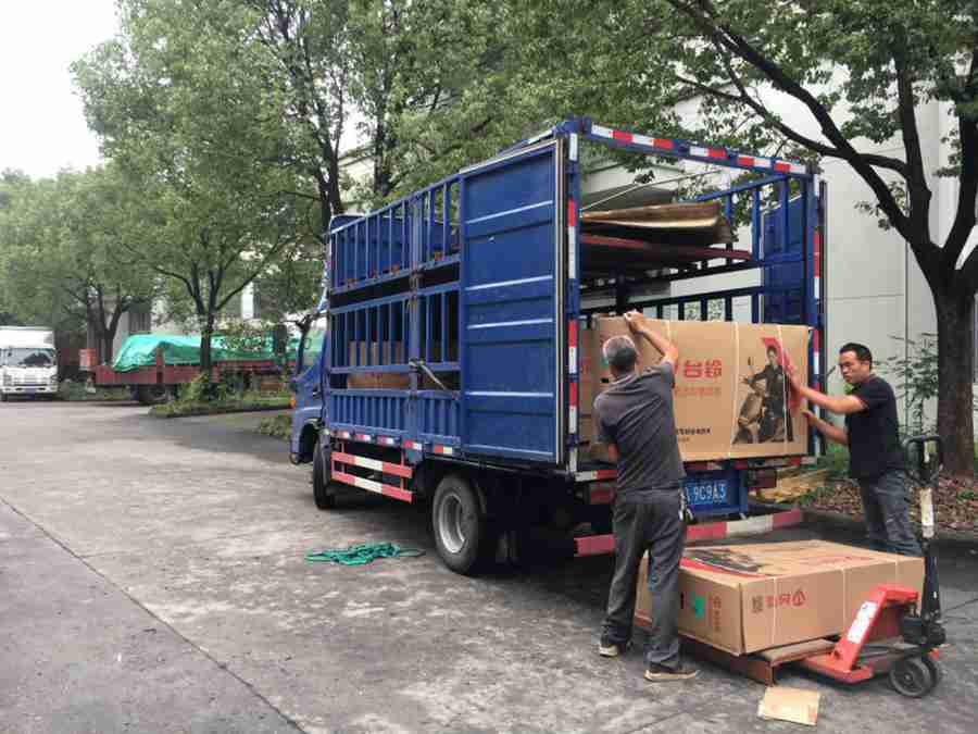 车队长用车选车经:骏铃V系列省心又省钱 - 第5张 - 提加商用车网 车队长用车选车经:骏铃V系列省心又省钱 - 第5张