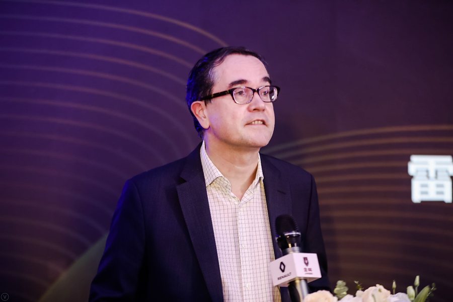 以温情和创意,畅想未来交通 雷诺携手同济大学开展概念车设计大赛 - 第4张 - 提加商用车网 以温情和创意,畅想未来交通 雷诺携手同济大学开展概念车设计大赛 - 第4张