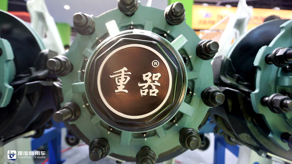 多款产品亮相梁山专用车展,重器车桥再成现场关注热点 - 第6张 - 提加商用车网 多款产品亮相梁山专用车展,重器车桥再成现场关注热点 - 第6张