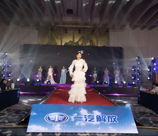 现场订车547辆！解放J6P 460质惠版牵引车在阜阳卖爆了！ - 第6张