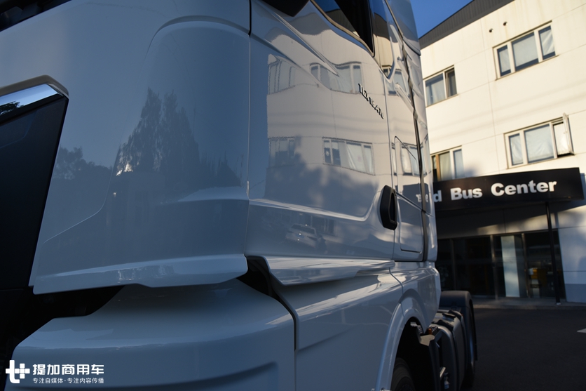 配置、体验均升级,力量与细腻集于一身,带您一睹全新曼恩TGX卡车的风采 - 第6张 - 提加商用车网 配置、体验均升级,力量与细腻集于一身,带您一睹全新曼恩TGX卡车的风采 - 第6张