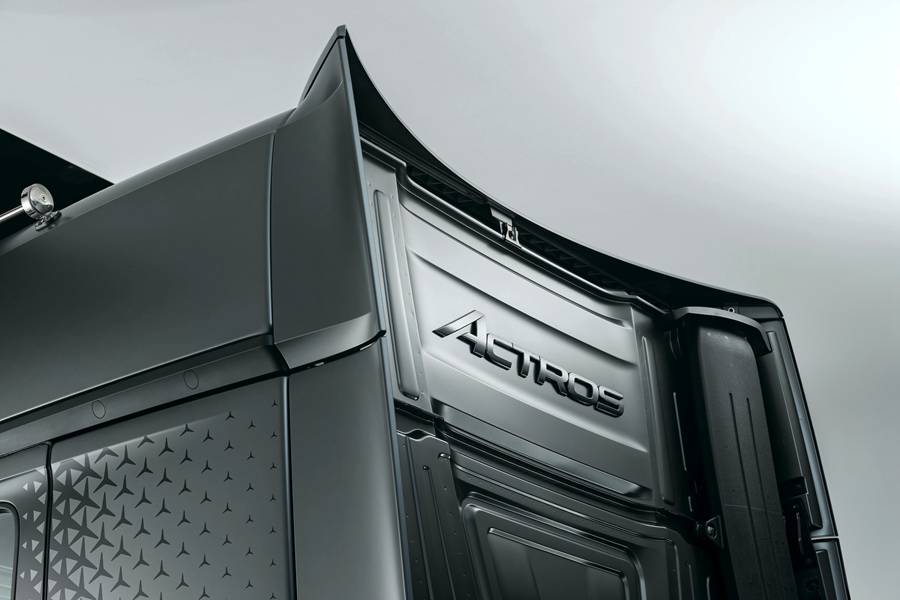 塑造运输的当下与未来:戴姆勒展示旗下梅赛德斯-奔驰卡车创新技术与产品 - 第9张 - 提加商用车网 塑造运输的当下与未来:戴姆勒展示旗下梅赛德斯-奔驰卡车创新技术与产品 - 第9张