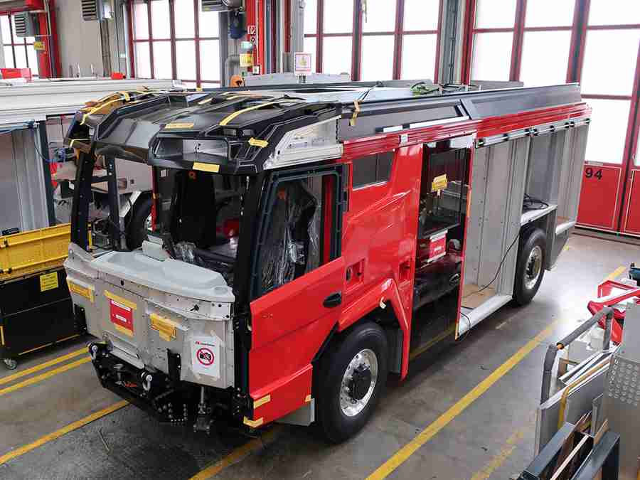 城市消防车迎来革命性升级?卢森宝亚全新RT消防车,性能真暴力 - 第5张 - 提加商用车网 城市消防车迎来革命性升级?卢森宝亚全新RT消防车,性能真暴力 - 第5张