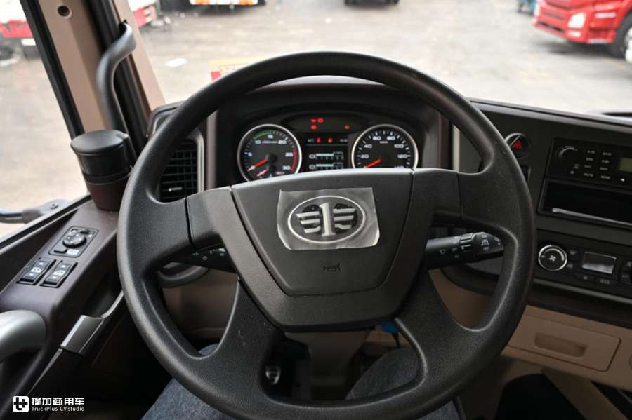 解放JH6也有简配版,小驾驶室高配置自重8.1吨,仅卖33万 - 第9张 - 提加商用车网 解放JH6也有简配版,小驾驶室高配置自重8.1吨,仅卖33万 - 第9张