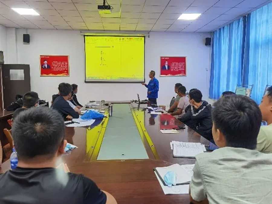 陕汽重卡 | 全新体验高能提速,干线服务“快”人一步 - 第4张 - 提加商用车网 陕汽重卡 | 全新体验高能提速,干线服务“快”人一步 - 第4张