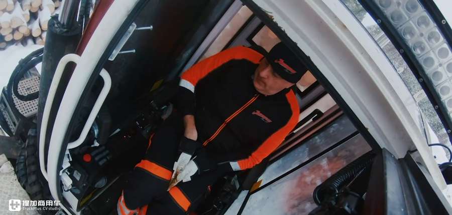 770马力的斯堪尼亚新款V8重卡开起来啥感觉?前期测试客户:太猛了! - 第14张 - 提加商用车网 770马力的斯堪尼亚新款V8重卡开起来啥感觉?前期测试客户:太猛了! - 第14张