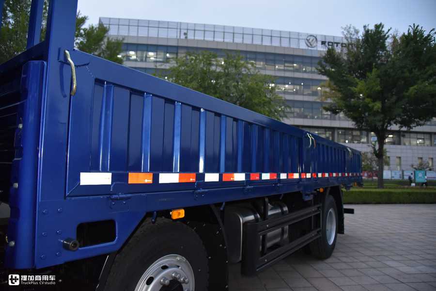 领航ES5三轴载货车实拍,配220马力潍柴国六动力,只卖18万性价比真高 - 第10张 - 提加商用车网 领航ES5三轴载货车实拍,配220马力潍柴国六动力,只卖18万性价比真高 - 第10张