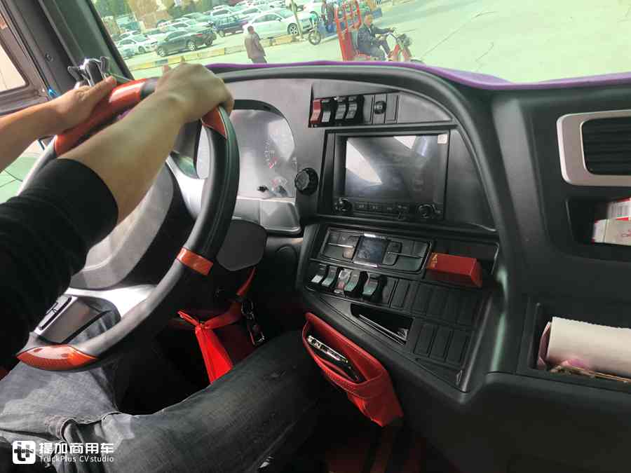 34万买汕德卡G7载货车跑绿通,车主说“豪车”的效率,就是靠谱 - 第10张 - 提加商用车网 34万买汕德卡G7载货车跑绿通,车主说“豪车”的效率,就是靠谱 - 第10张
