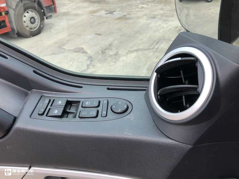 自重不足8.1吨,480马力曼技术动力配AMT变速器,高配版豪沃TX7实拍 - 第5张 - 提加商用车网 自重不足8.1吨,480马力曼技术动力配AMT变速器,高配版豪沃TX7实拍 - 第5张
