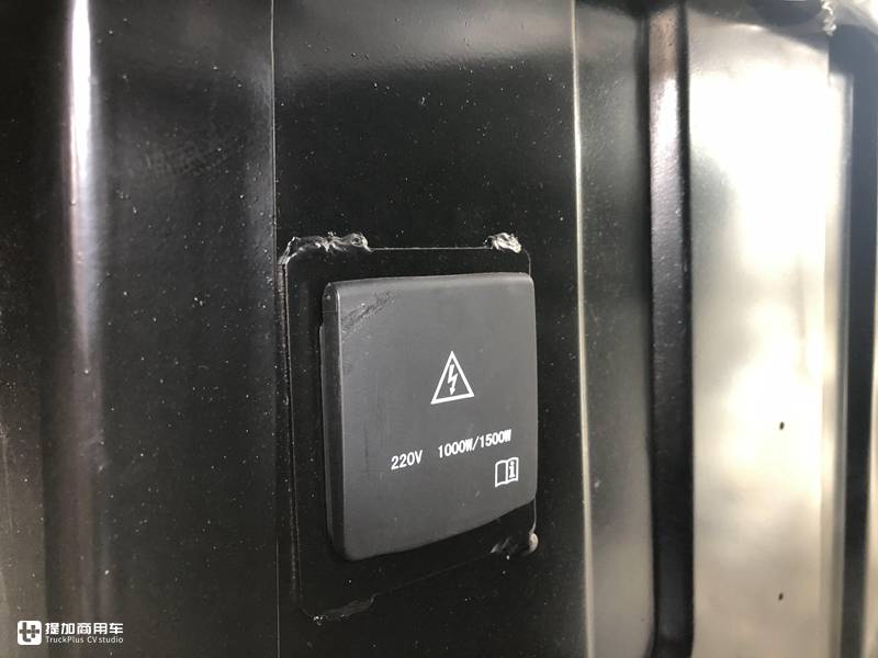 自重不足8.1吨,480马力曼技术动力配AMT变速器,高配版豪沃TX7实拍 - 第17张 - 提加商用车网 自重不足8.1吨,480马力曼技术动力配AMT变速器,高配版豪沃TX7实拍 - 第17张