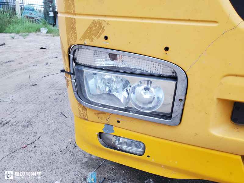 比阿克托斯便宜,国内销售的奔驰中低端重卡,第二代阿克索实拍 - 第5张 - 提加商用车网 比阿克托斯便宜,国内销售的奔驰中低端重卡,第二代阿克索实拍 - 第5张