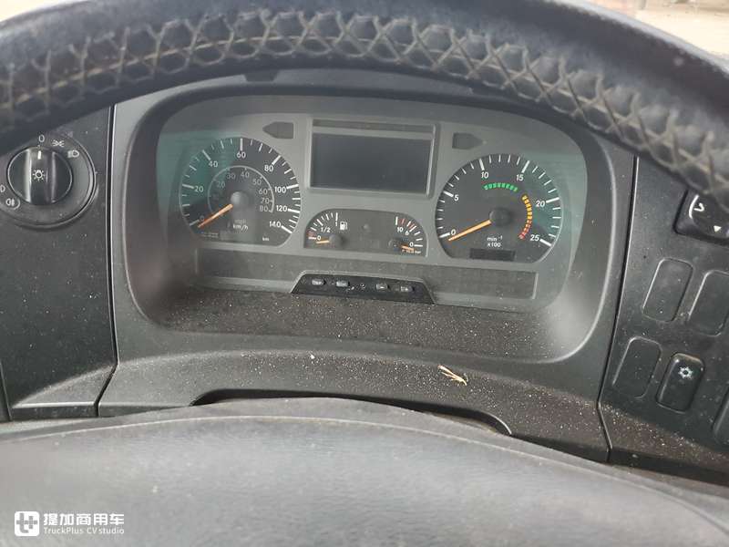 比阿克托斯便宜,国内销售的奔驰中低端重卡,第二代阿克索实拍 - 第10张 - 提加商用车网 比阿克托斯便宜,国内销售的奔驰中低端重卡,第二代阿克索实拍 - 第10张