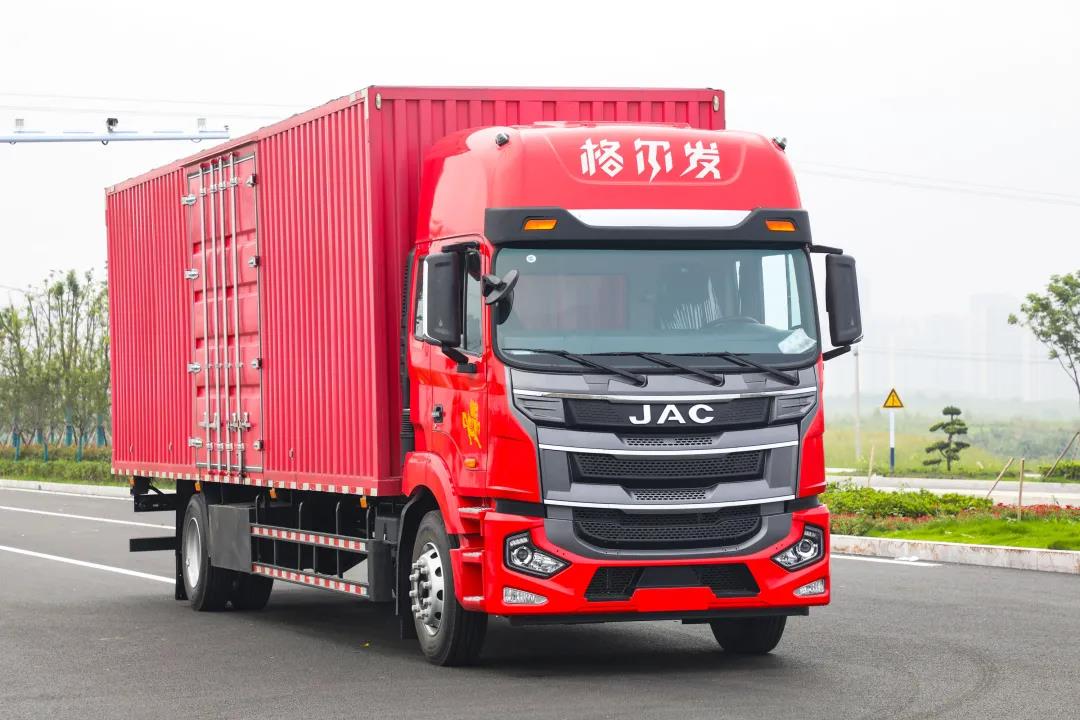 康明斯动力+9.8米货厢,格尔发旗舰版快递之星天生理想型 - 第2张 - 提加商用车网 康明斯动力+9.8米货厢,格尔发旗舰版快递之星天生理想型 - 第2张