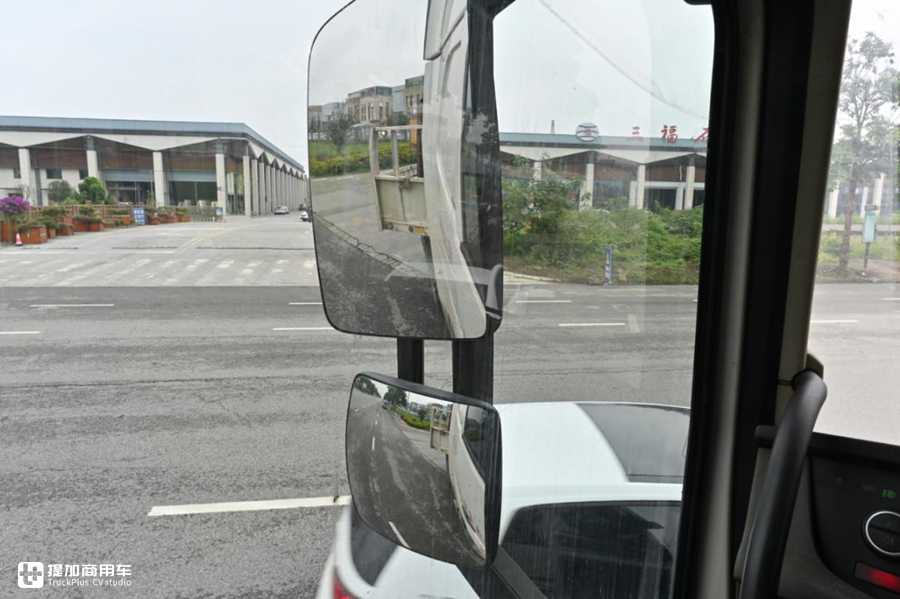 这台高配沃尔沃FH卡车,竟用来拉石材,物流公司还说它物超所值? - 第8张 - 提加商用车网 这台高配沃尔沃FH卡车,竟用来拉石材,物流公司还说它物超所值? - 第8张