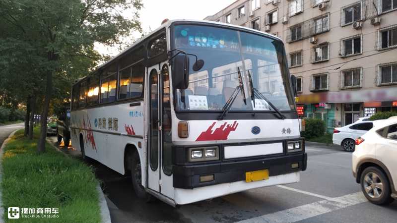 80年代畅销的客车,有着三菱的外表的这款黄海客车,还有人记得吗 - 第2张 - 提加商用车网 80年代畅销的客车,有着三菱的外表的这款黄海客车,还有人记得吗 - 第2张