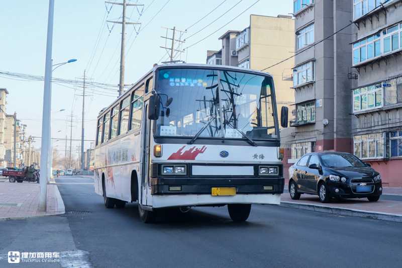 80年代畅销的客车,有着三菱的外表的这款黄海客车,还有人记得吗 - 第3张 - 提加商用车网 80年代畅销的客车,有着三菱的外表的这款黄海客车,还有人记得吗 - 第3张