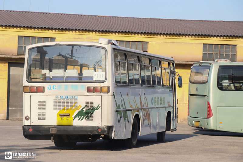 80年代畅销的客车,有着三菱的外表的这款黄海客车,还有人记得吗 - 第4张 - 提加商用车网 80年代畅销的客车,有着三菱的外表的这款黄海客车,还有人记得吗 - 第4张