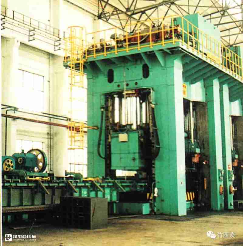 80年代畅销的客车,有着三菱的外表的这款黄海客车,还有人记得吗 - 第17张 - 提加商用车网 80年代畅销的客车,有着三菱的外表的这款黄海客车,还有人记得吗 - 第17张