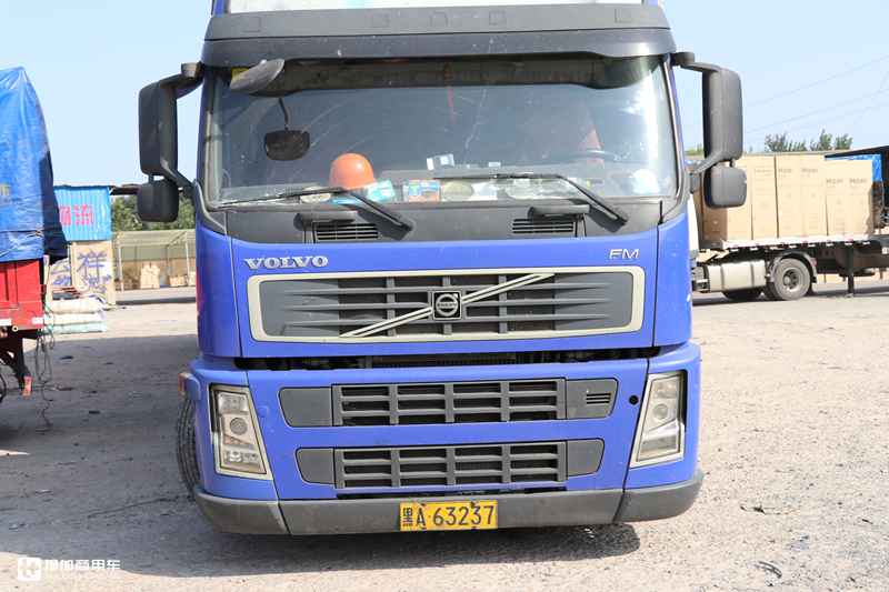 偶遇14年车龄的老沃尔沃卡车,配置怎么样?底盘战斗力不减当年 - 第4张 - 提加商用车网 偶遇14年车龄的老沃尔沃卡车,配置怎么样?底盘战斗力不减当年 - 第4张
