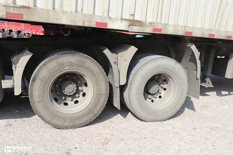 偶遇14年车龄的老沃尔沃卡车,配置怎么样?底盘战斗力不减当年 - 第24张 - 提加商用车网 偶遇14年车龄的老沃尔沃卡车,配置怎么样?底盘战斗力不减当年 - 第24张