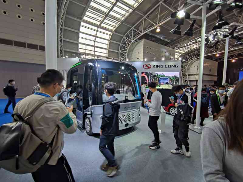 浪漫赛道领跑,亮相国际展会——金龙阿波龙代言智慧科技 - 第6张 - 提加商用车网 浪漫赛道领跑,亮相国际展会——金龙阿波龙代言智慧科技 - 第6张