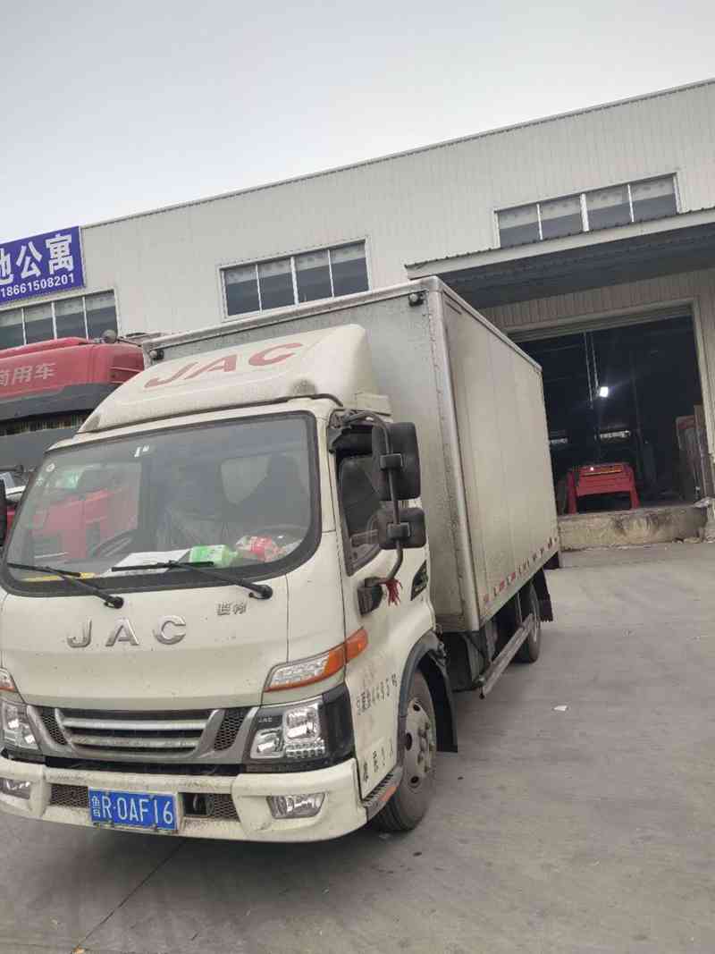 双11歇人不歇车,江淮骏铃与快递人齐上阵 - 第2张 - 提加商用车网 双11歇人不歇车,江淮骏铃与快递人齐上阵 - 第2张