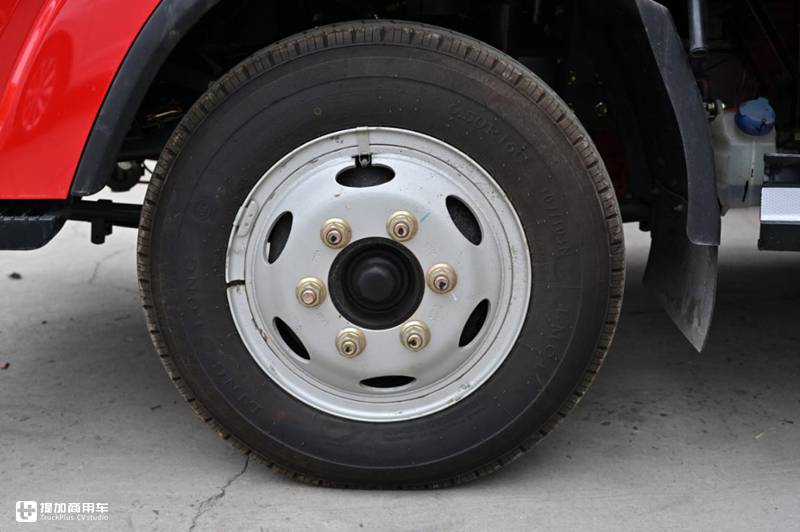 微卡车身轻卡的载重，窄体驾驶室内外都是亮点，这辆解放虎VR轻卡火了 - 第14张