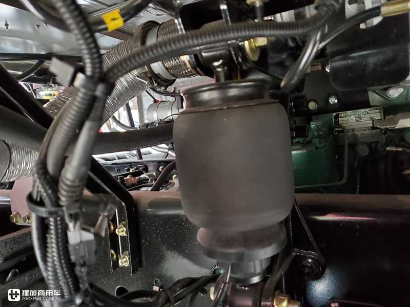 45万左右就能买房买车?自带厨房卫生间,解放JH6+生活舱您看怎么样? - 第4张 - 提加商用车网 45万左右就能买房买车?自带厨房卫生间,解放JH6+生活舱您看怎么样? - 第4张