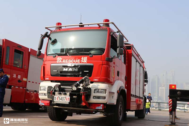 奔驰、曼恩亮相消防设备展,还有众多高端消防卡车,带您一饱眼福 - 第18张 - 提加商用车网 奔驰、曼恩亮相消防设备展,还有众多高端消防卡车,带您一饱眼福 - 第18张