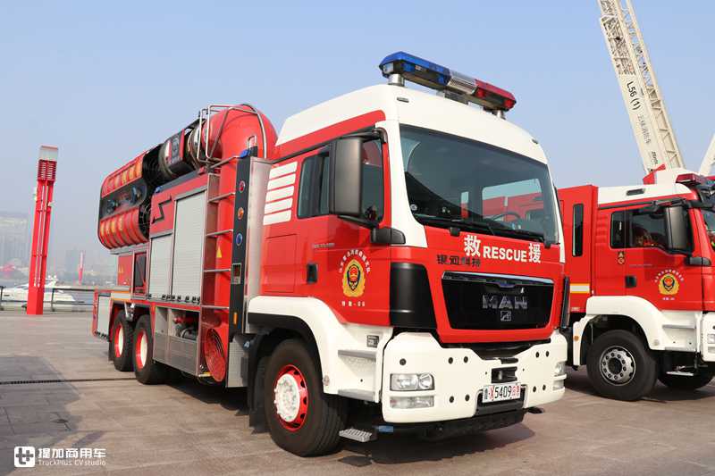 奔驰、曼恩亮相消防设备展,还有众多高端消防卡车,带您一饱眼福 - 第23张 - 提加商用车网 奔驰、曼恩亮相消防设备展,还有众多高端消防卡车,带您一饱眼福 - 第23张
