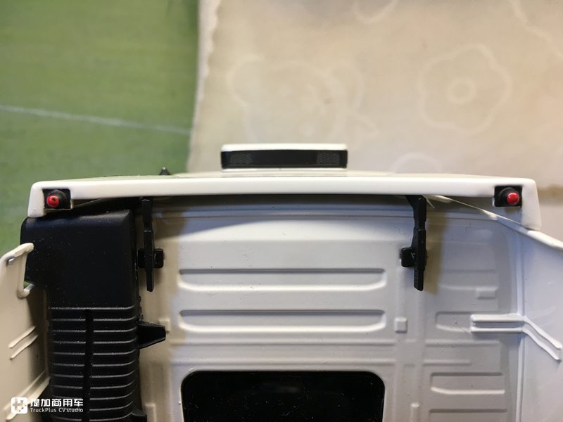 大运V9旗舰重卡模型开箱,行业首测,带您看看大运卡车模型的做工 - 第18张 - 提加商用车网 大运V9旗舰重卡模型开箱,行业首测,带您看看大运卡车模型的做工 - 第18张