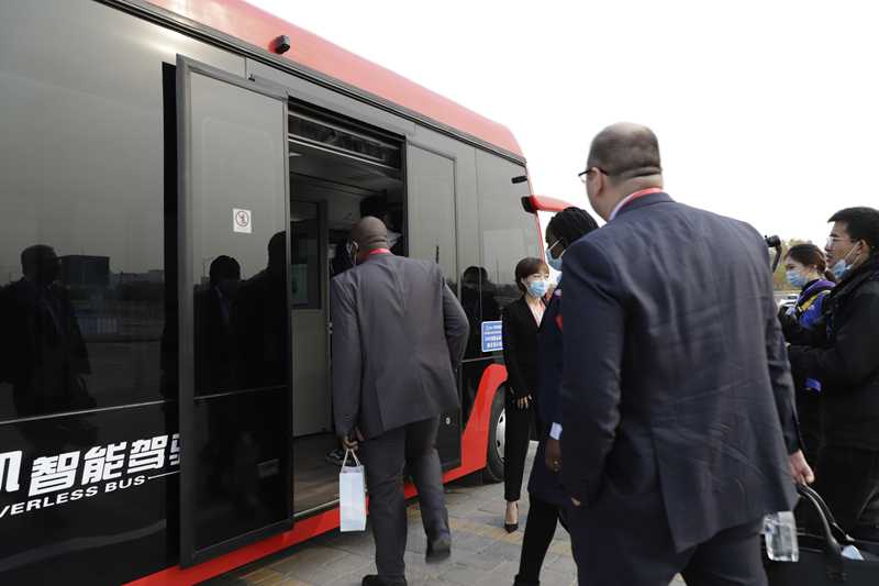 布局未来出行,安凯无人驾驶客车亮相世界智能网联汽车大会 - 第4张 - 提加商用车网 布局未来出行,安凯无人驾驶客车亮相世界智能网联汽车大会 - 第4张