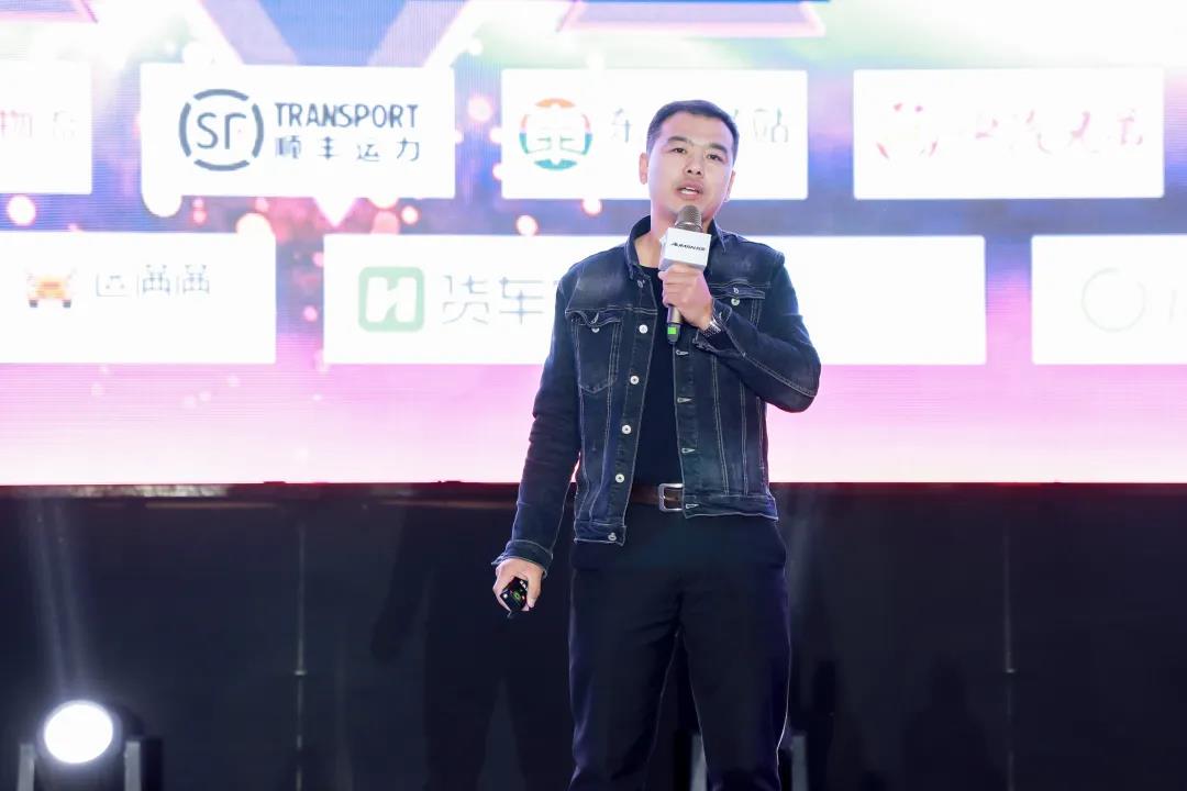 爆笑来袭,中国卡车司机的脱口秀大会 - 第4张 - 提加商用车网 爆笑来袭,中国卡车司机的脱口秀大会 - 第4张